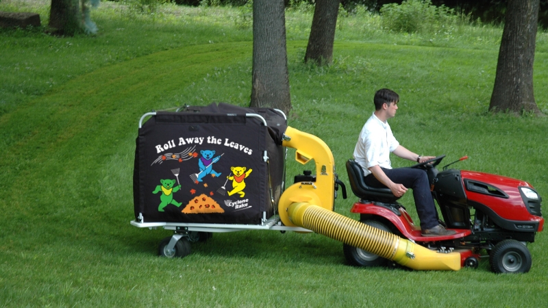 Picture of 111LE-3 -- XL Special Edition - Roll Away the Leaves